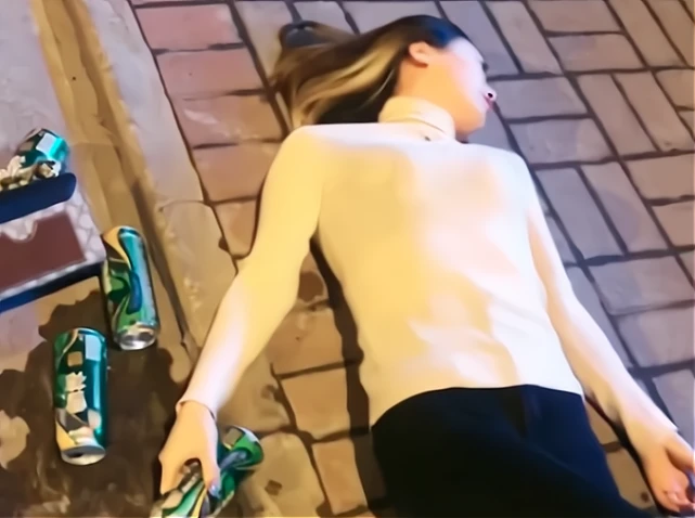醉酒美女真人游戏_游戏真人美女人物_真人醉酒美女游戏视频大全