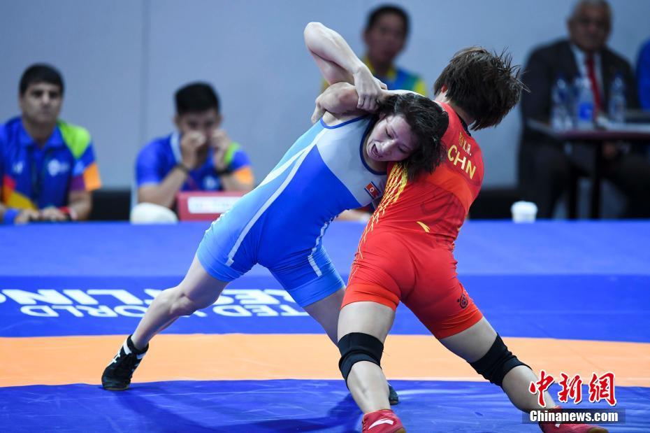女子格斗类游戏_类似于女王游戏的小说_类似女子wwe的游戏