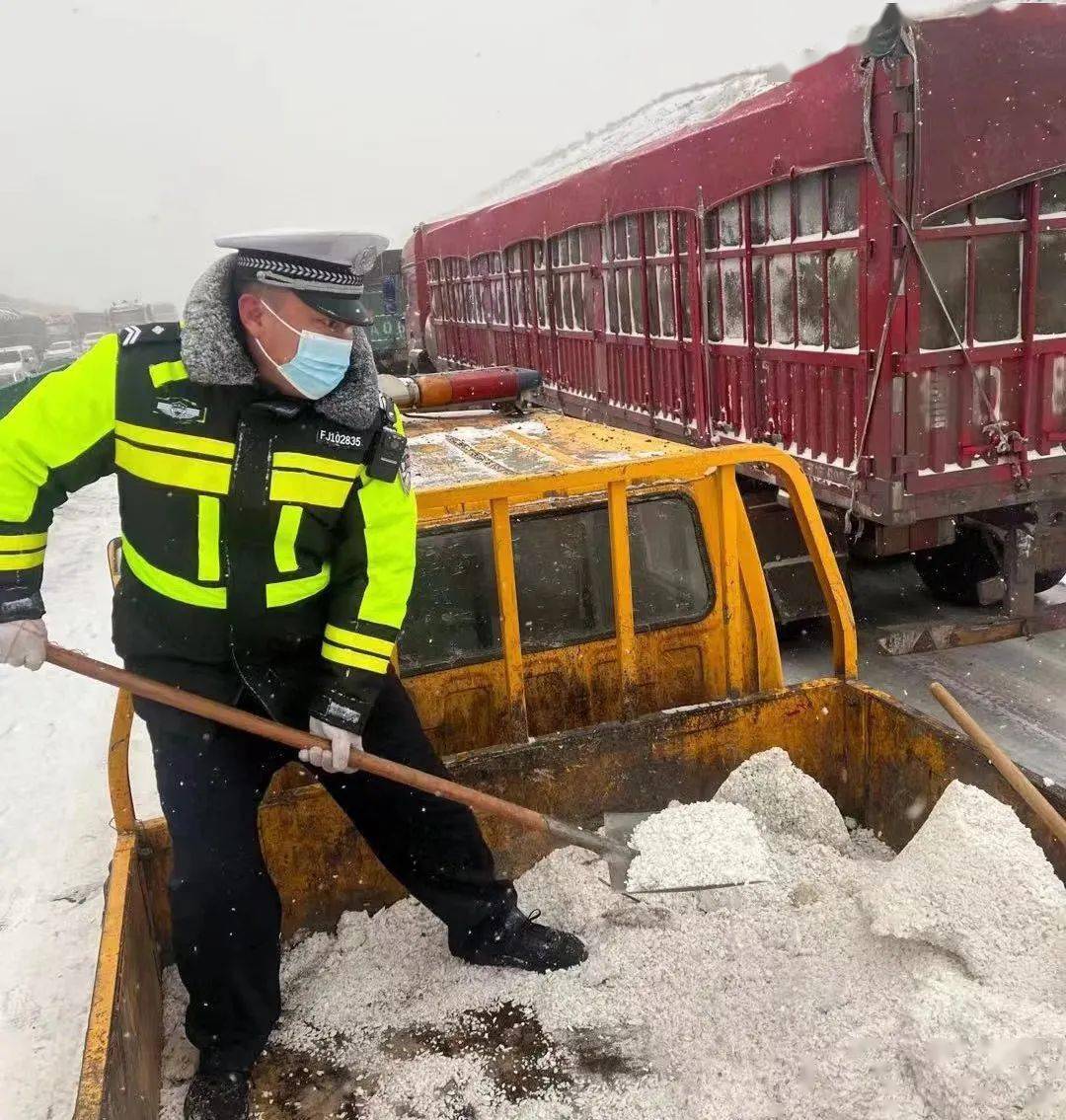 逃生暴风雪攻略视频_逃生暴风雪攻略大全_暴风雪逃生攻略