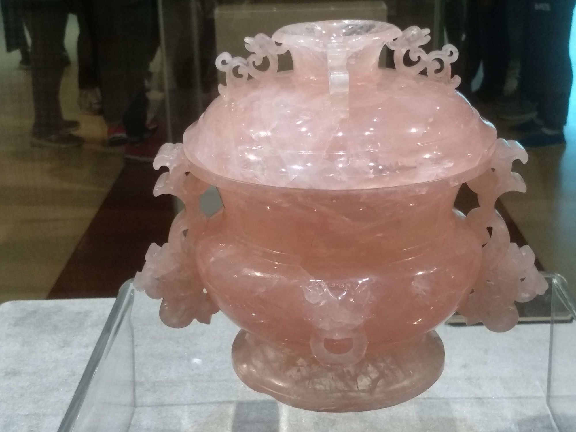 芙蓉石蟠螭耳盖炉多少钱_芙蓉石蟠螭耳盖炉_芙蓉石璠璃耳盖炉