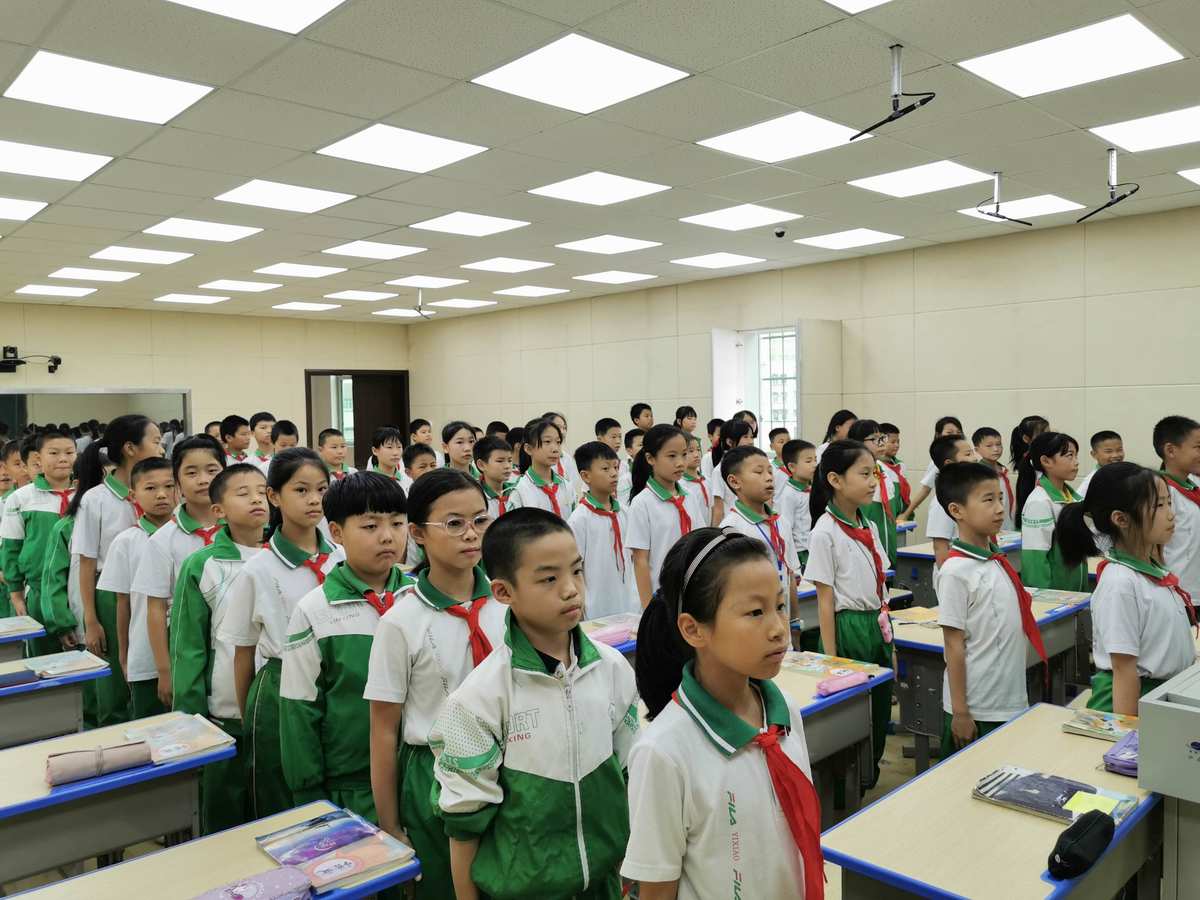 近月少女的礼仪_近月少女的礼仪_近月少女的礼仪
