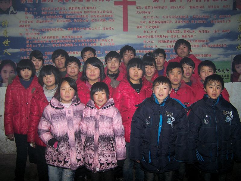 44号孩子_13号孩子_号孩子耳朵进海水疼