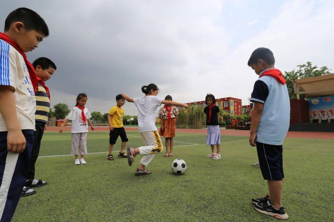 小学玩打生手机游戏怎么办_小学生打游戏怎么玩手机_小学生打游戏的手机