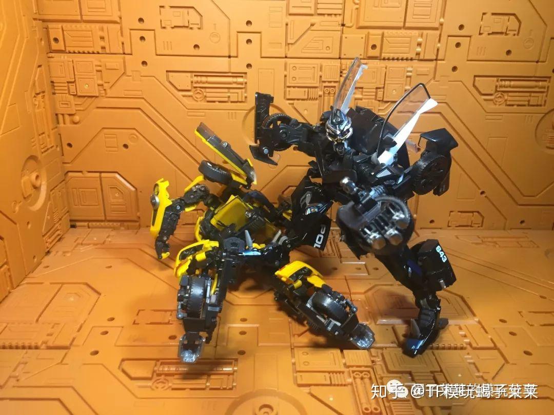 变形能推荐手机游戏吗_变形类游戏_推荐一款能变形的游戏手机