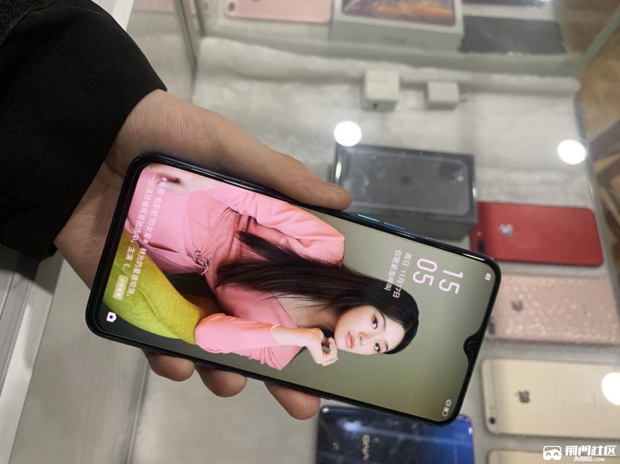 黑鲨游戏手机新品_游戏手机黑鲨手机开箱_黑鲨游戏手机开箱视频