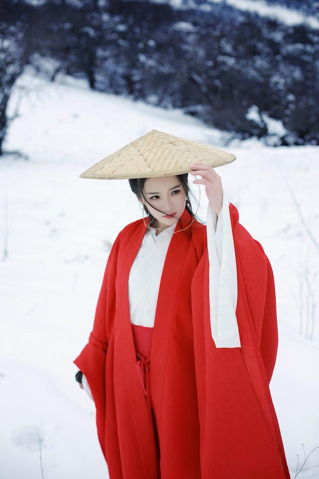 蜂起云涌是什么意思_起峰了_峰起云涌