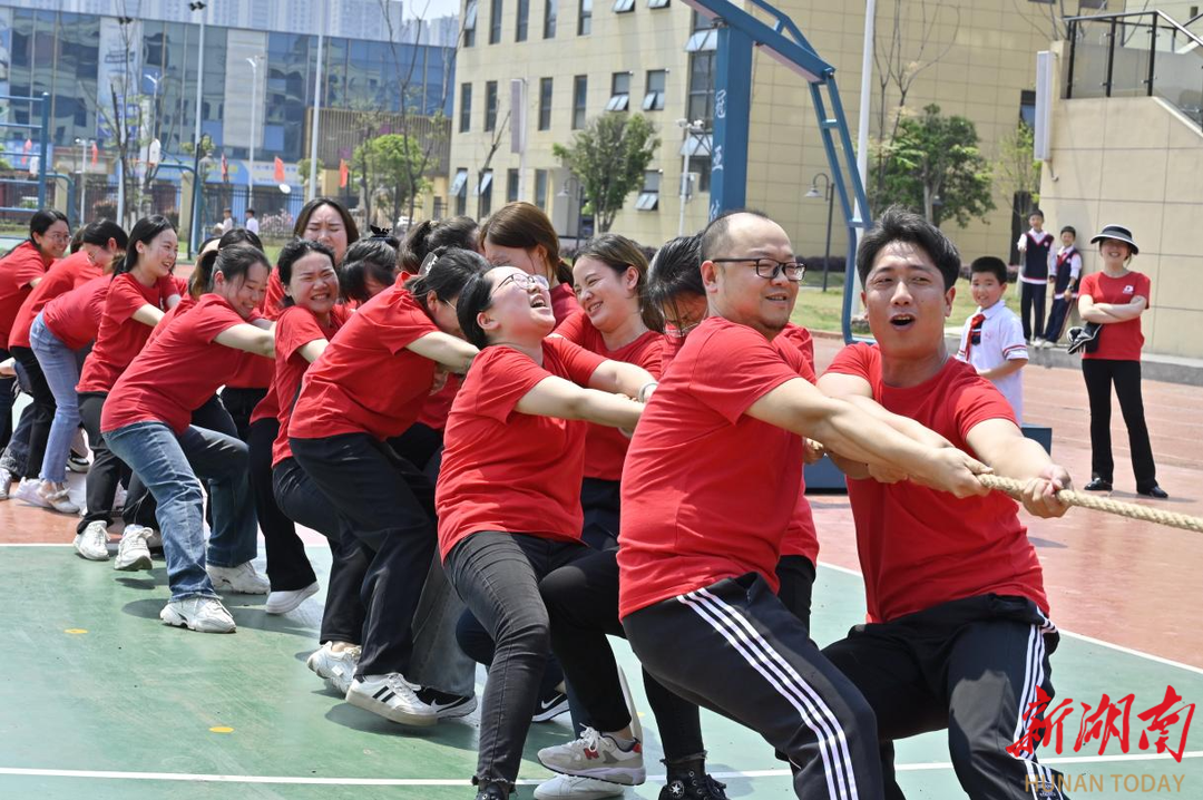 四人互动游戏大全_4人互动小游戏大全简单_四人手机互动小游戏软件