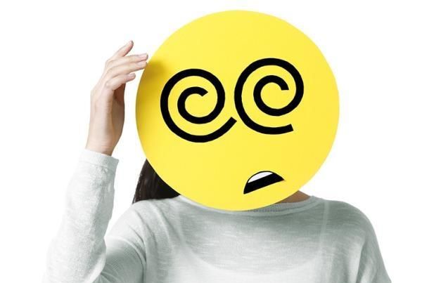 心慌玩手机游戏会怎么样_玩手机玩的心慌_玩手机游戏心慌