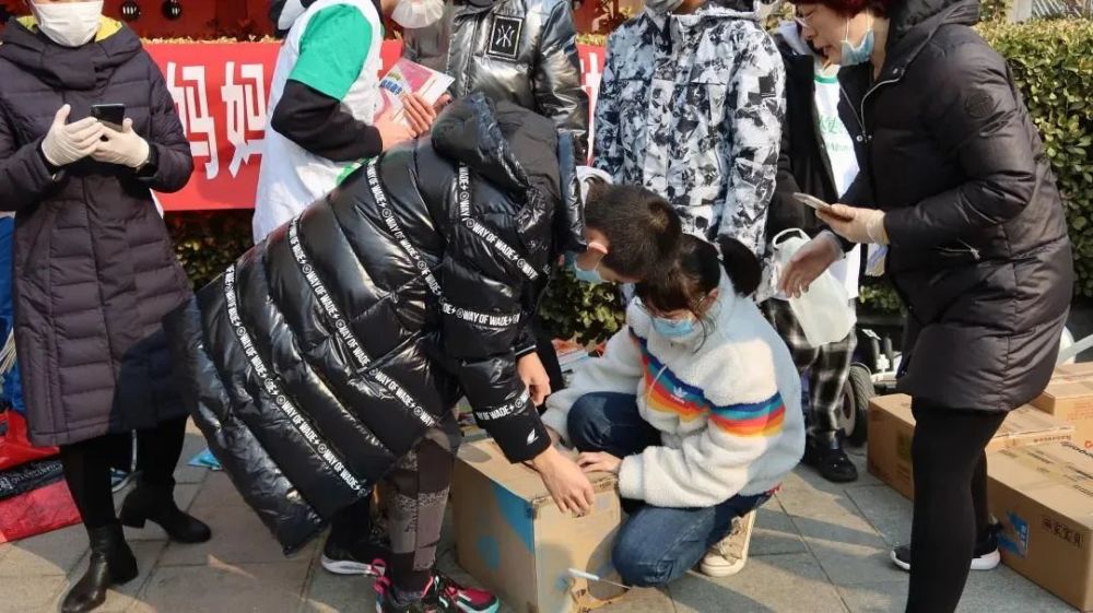 国际志愿者日子_国际志愿者工资_国际志愿者日是哪一天