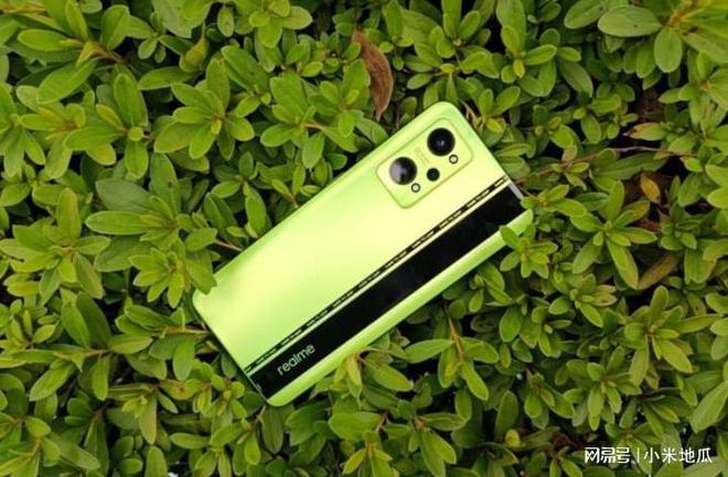 玩手机有啥好玩的_玩游戏2手手机哪个好_玩手机游戏的手机推荐