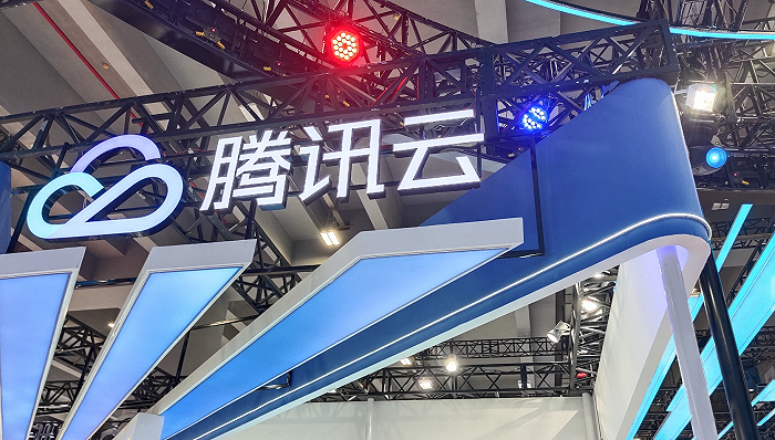 腾讯云游戏怎么卡手机_腾讯云游戏会员卡有什么用_腾讯云游版