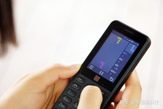 双卡打游戏_手机双卡玩游戏卡怎么解决_双卡手机可以玩游戏吗知乎