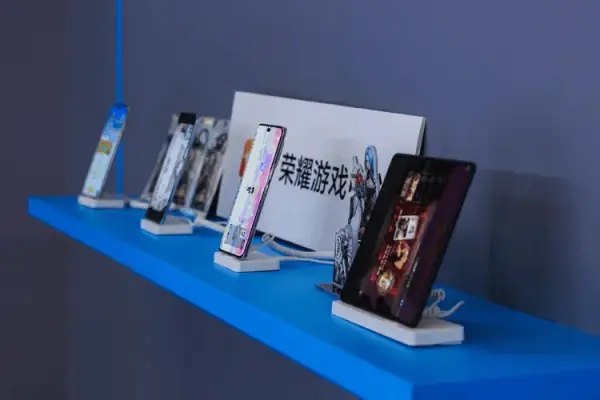 鱿鱼游戏的手机游戏_游戏鱿鱼手机能玩吗_游戏鱿鱼手机在线观看