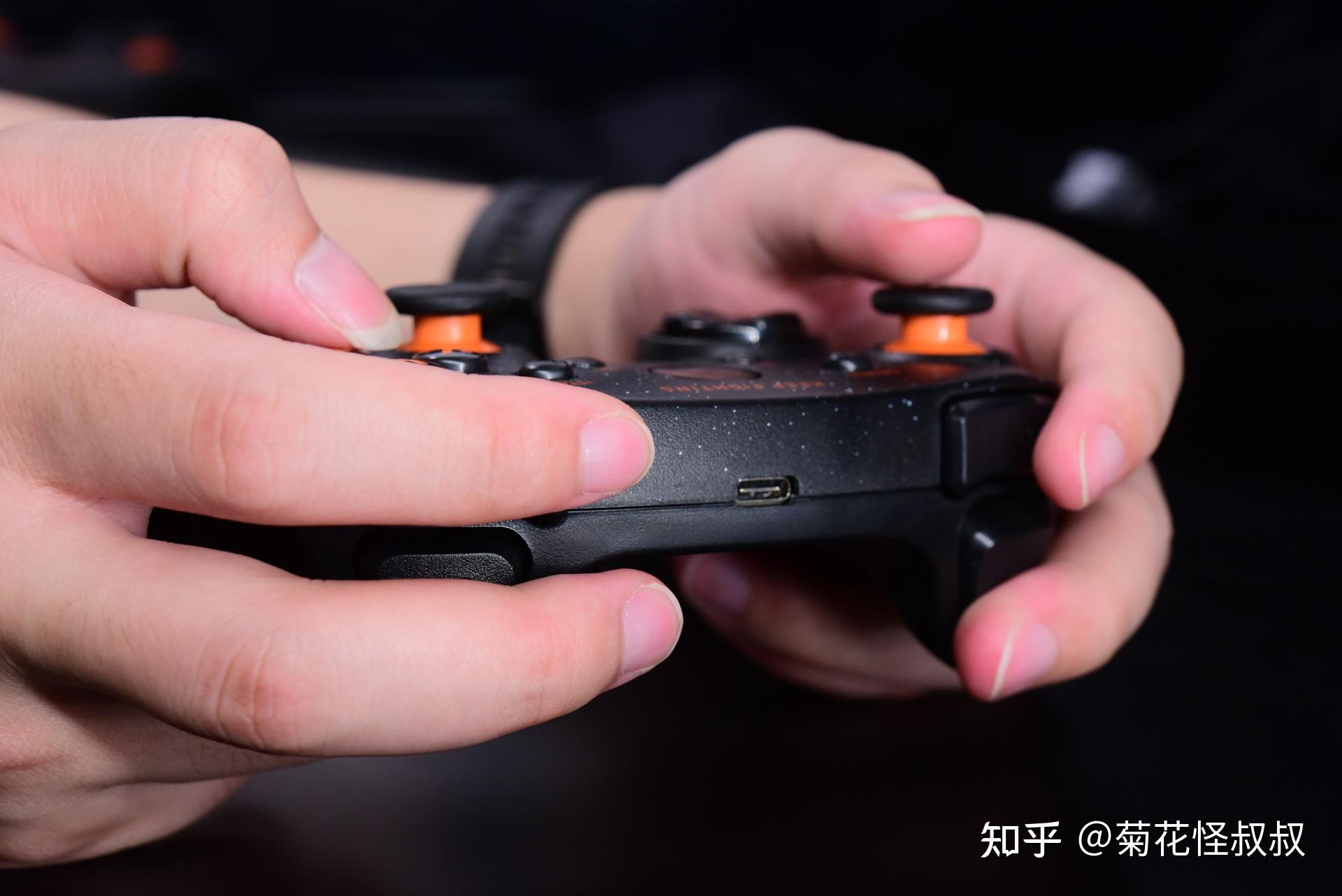 无线游戏手柄连接手机_手柄无线手机游戏怎么玩_游戏手柄 手机 无线