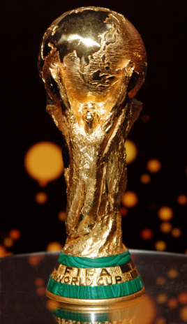 足球游戏手机fifa_足球手机游戏小人英文_足球手机游戏哪个好玩