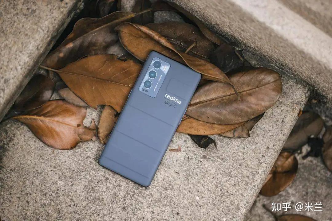 专业游戏比赛的手机品牌_游戏职业比赛用什么手机_比赛专用游戏手机