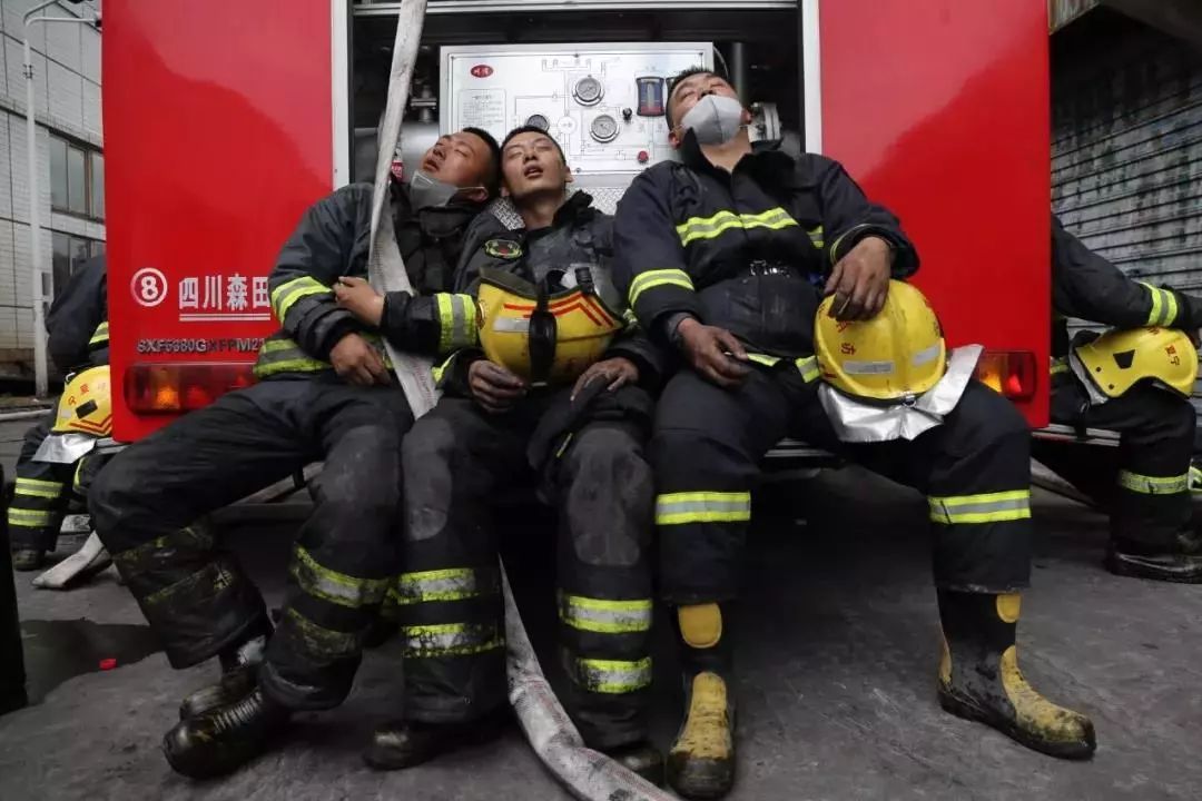 英雄是指死人还是活人_英雄是什么生肖_英雄谁是英雄