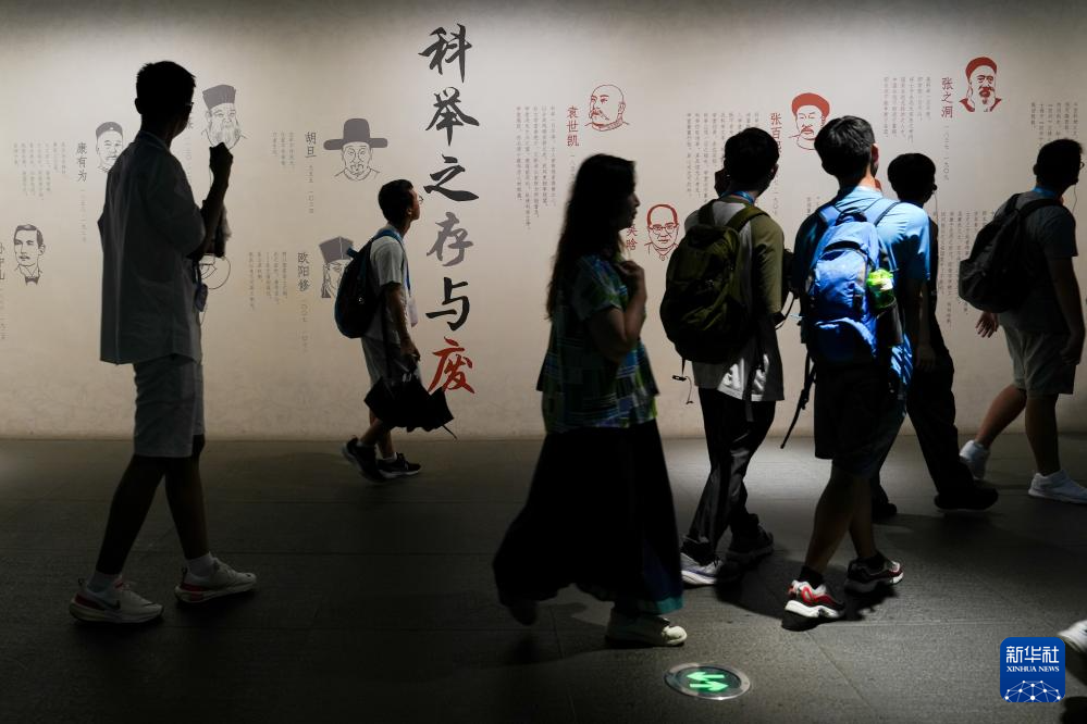 宜兴强盛数码港手机_宜兴同城游戏官网_宜兴拍照手机游戏