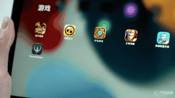 玩游戏适合哪种手机屏幕_可以玩的手机屏幕_屏幕好的游戏手机