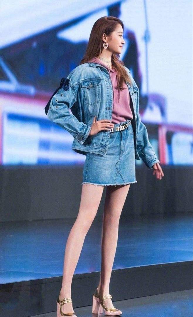 视频录好了怎么变长腿_视频长腿怎么做_录视频长腿特效