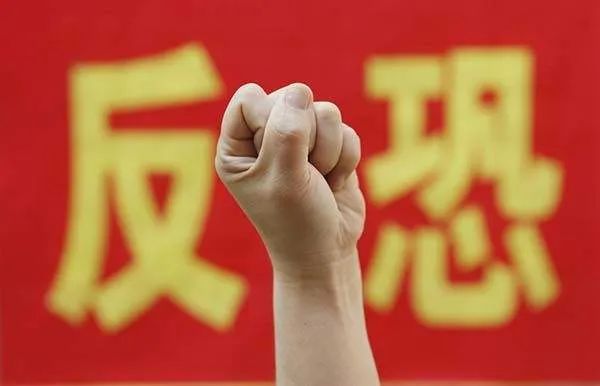 军人玩手机的处罚_退伍军人玩手机游戏违法吗_军人玩游戏吗