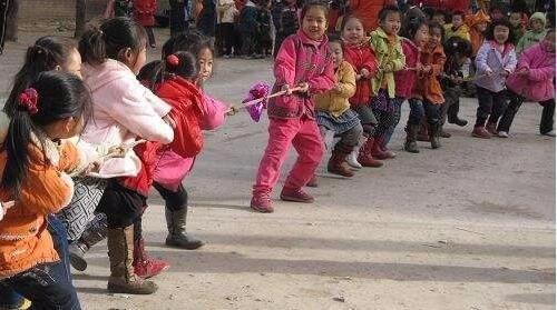 小时候玩手机游戏_童年打游戏机_童年的游戏在手机上玩的