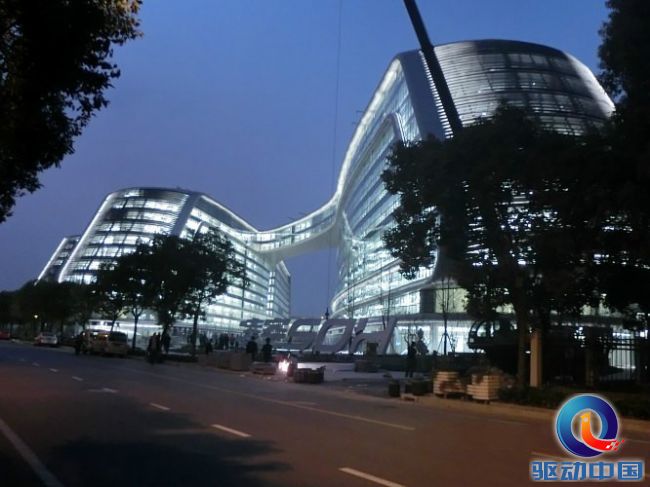 现在玩手机游戏全是广告_广告玩手机游戏现在是什么游戏_打广告游戏
