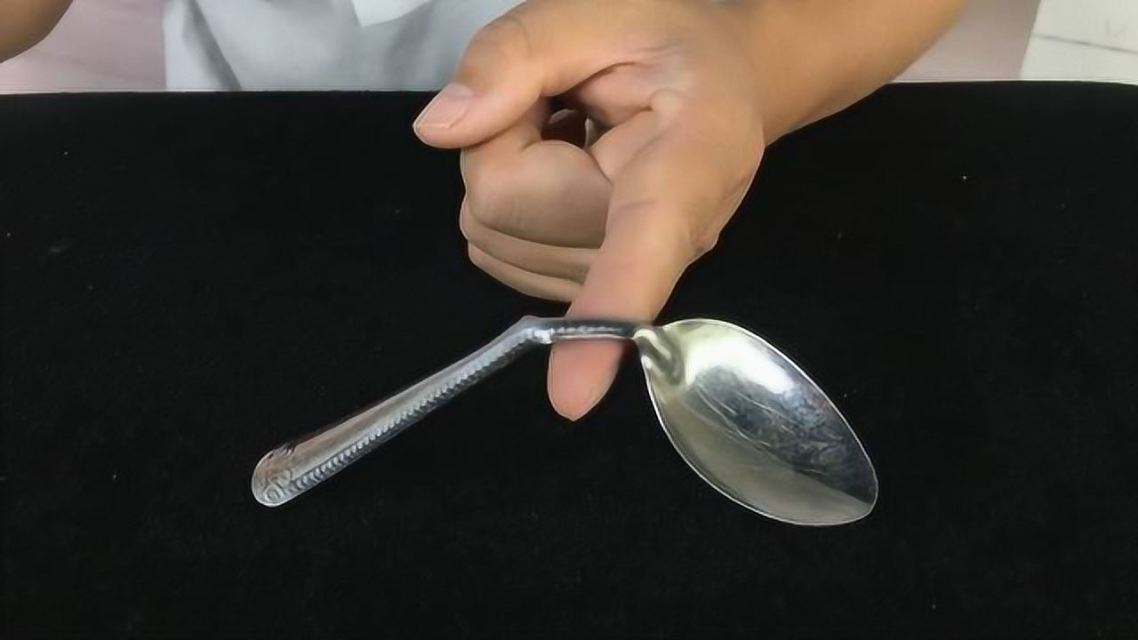 电影破绽_电影破绽剧情分析_电影破绽最后的结局